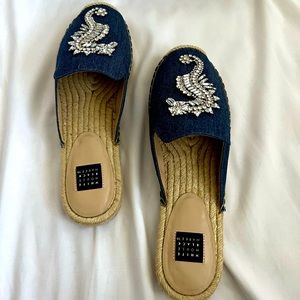 White House Black Market Josi Seahorse Espadrille in Denim Sz 8